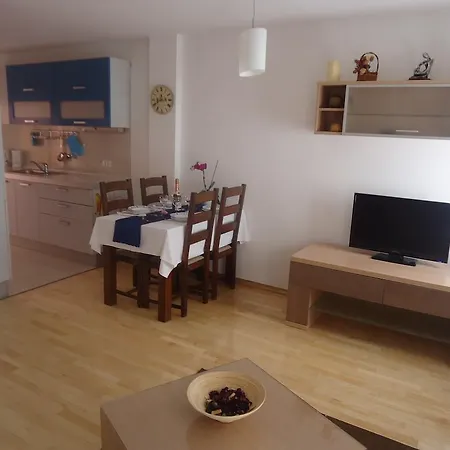 Petea Apartment *